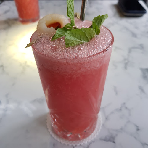 Opinii despre Naj & Belle Cafe Bangsar în Kuala Lumpur - Gastronomi dan perhotelan