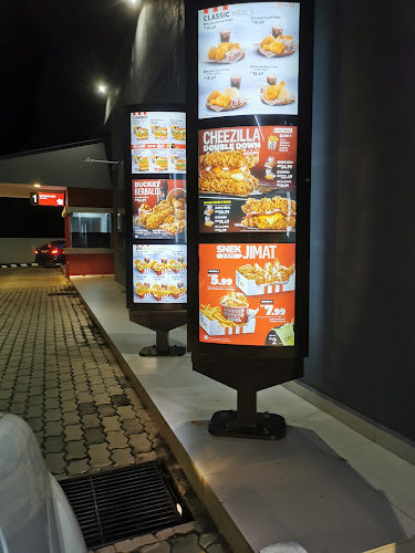 Opinii despre KFC Petron Kg Raja Besut în Besut - Gastronomi dan perhotelan
