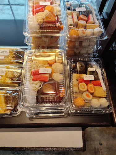 Warong pencen - Gastronomi dan perhotelan