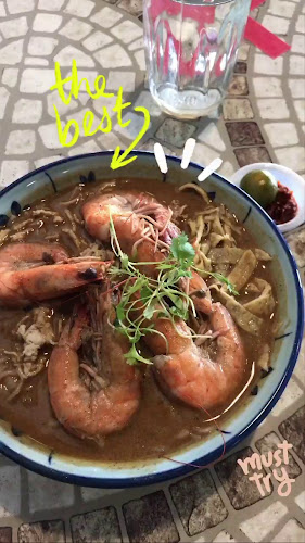 Opinii despre Mom's Laksa în Kuching - Gastronomi dan perhotelan