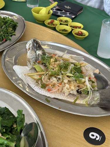 Opinii despre Muhibbah Seafood Restaurant în Kuala Lumpur - Gastronomi dan perhotelan