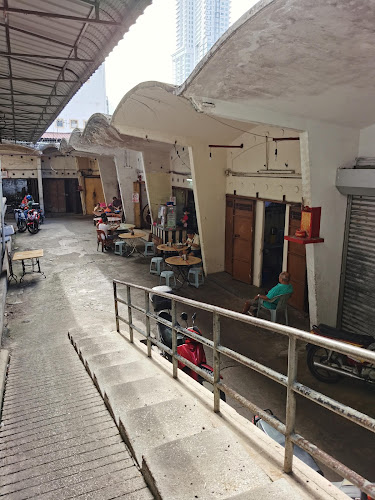 Pasar Raja Bot (Bangunan Pasaria) - Gastronomi dan perhotelan