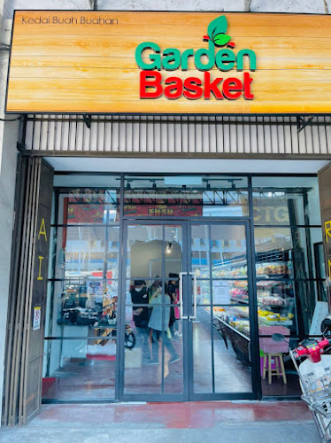 Garden Basket Fruits Store