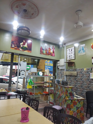 10, Jalan Lahat, 30000 Ipoh, Perak