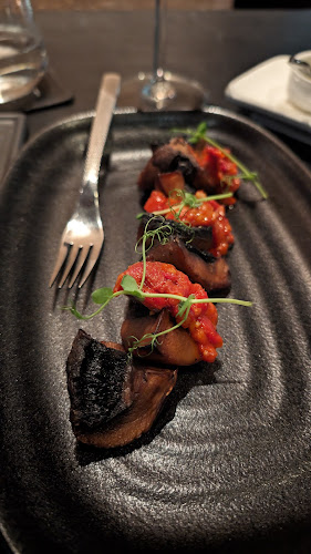 Comentarii opinii despre Marble 8 Steakhouse & Fine Dining Restaurant