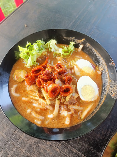 Laksa King Sambal Sotong - Gastronomi dan perhotelan