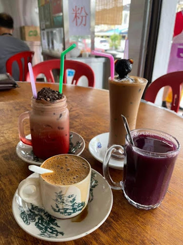 Happy Go Lucky Cafe - Gastronomi dan perhotelan