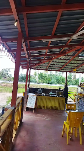 Opinii despre Ikan Bakar Kepoi Kepoi Rumah Kuning în Sitiawan - Gastronomi dan perhotelan