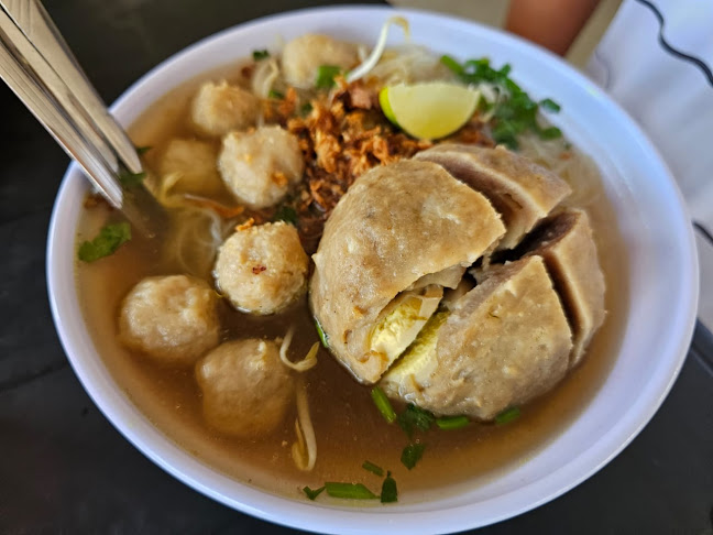 Opinii despre Nasi Berlauk în Kampung Raja - Gastronomi dan perhotelan