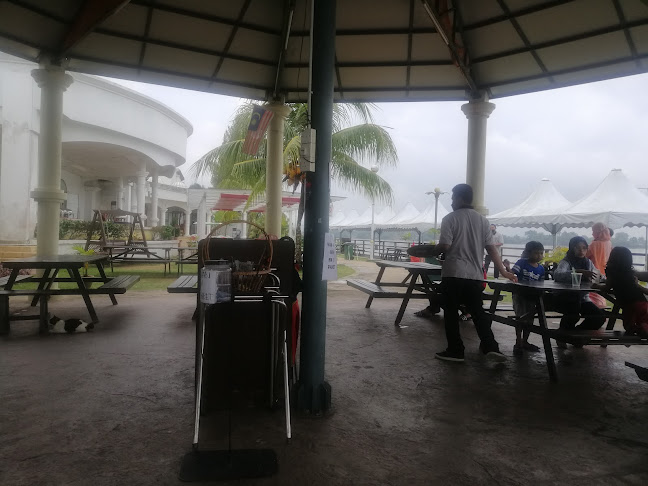 Restoran B'Beteng - Gastronomi dan perhotelan