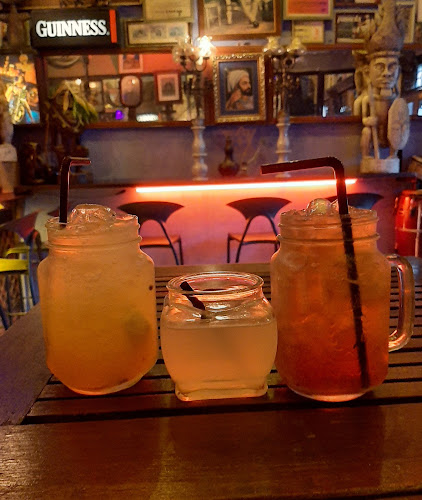 Comentarii opinii despre Junk Cafe