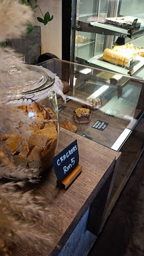 +90 Specialty (Plus Ninety Specialty) - Gastronomi dan perhotelan