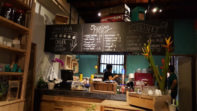 lima.tujoh Cafe & Guesthouse - Kuching