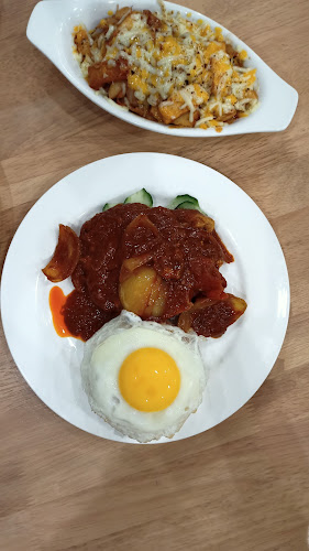 Rainy Corner 雨鄉 • 咖啡 - Taiping