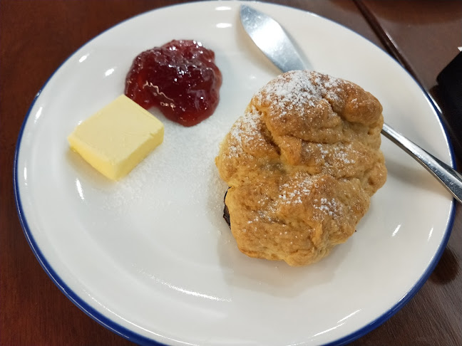 Teduhan Senja Cafe Sdn.Bhd - Gastronomi dan perhotelan