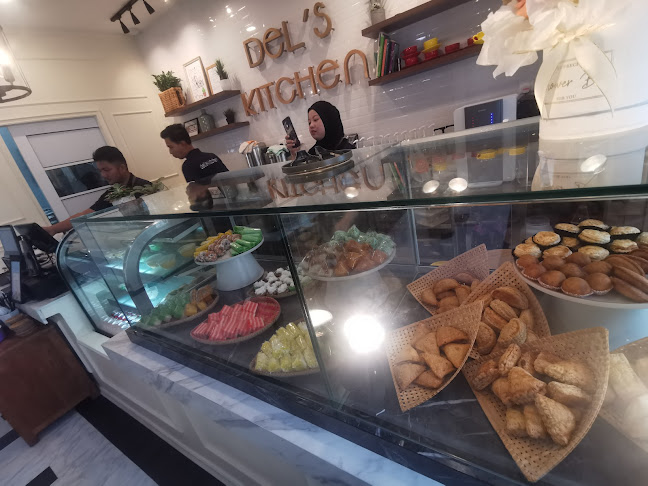 Comentarii opinii despre Del’s Kitchen