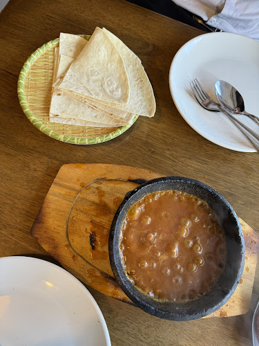 Damasquino Restaurant - Gastronomi dan perhotelan