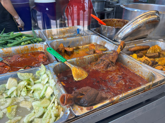 Deen's Maju Nasi Kandar - Gastronomi dan perhotelan