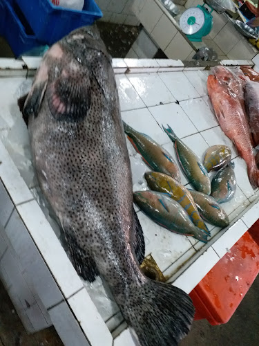 Lido Square - Gastronomi dan perhotelan