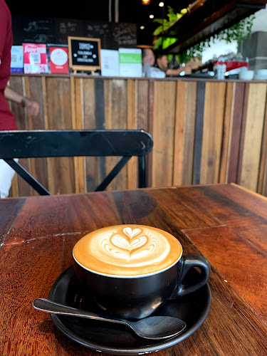 Comentarii opinii despre The Red Beanbag