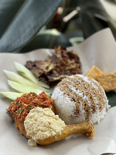 Mom's Laksa - Kuching