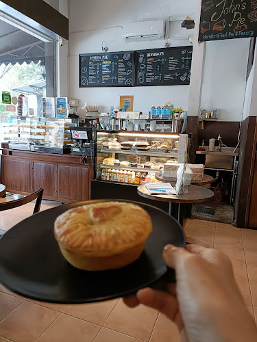 Opinii despre John’s Pie – Jalan Song (Kuching) în Kuching - Gastronomi dan perhotelan