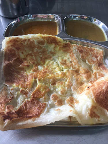 Famous Mama - Gastronomi dan perhotelan