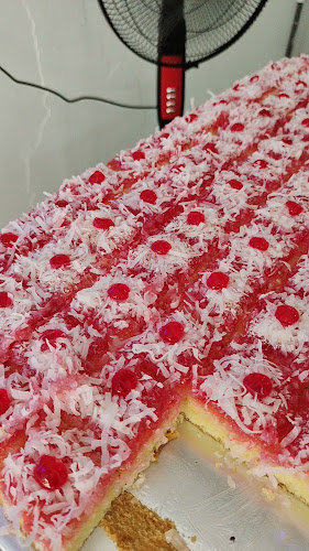 Opinii despre Rumah Kek & Roti by Ollylily Sweets & Treats în Kuala Kangsar - Gastronomi dan perhotelan