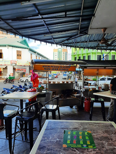 16, Jalan Bunga Raya Pantai, Pengkalan Rama, 75100 Melaka