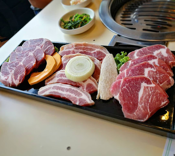 Daorae Korean BBQ Restaurant - Gastronomi dan perhotelan