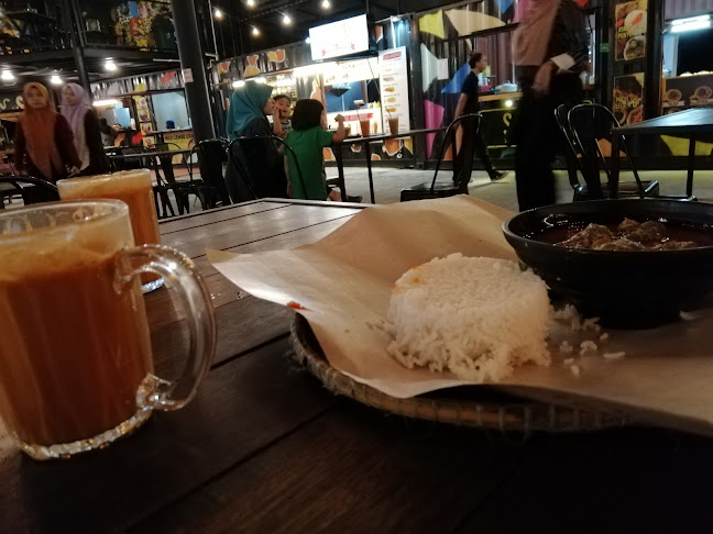 Opinii despre Lepak Luu Food Court în Kuantan - Gastronomi dan perhotelan