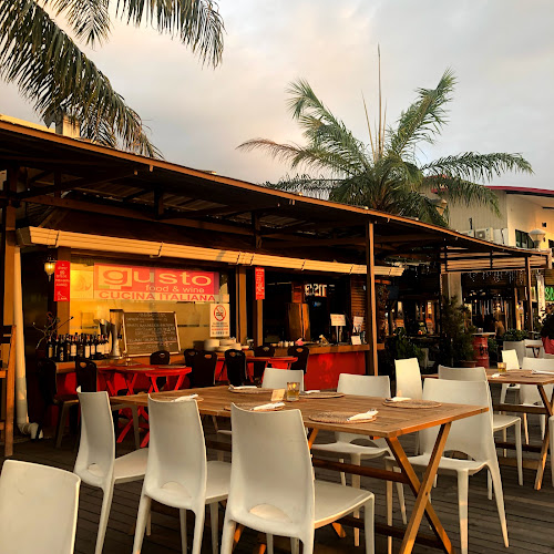 Comentarii opinii despre Gusto Food & Wine Cucina Italiana