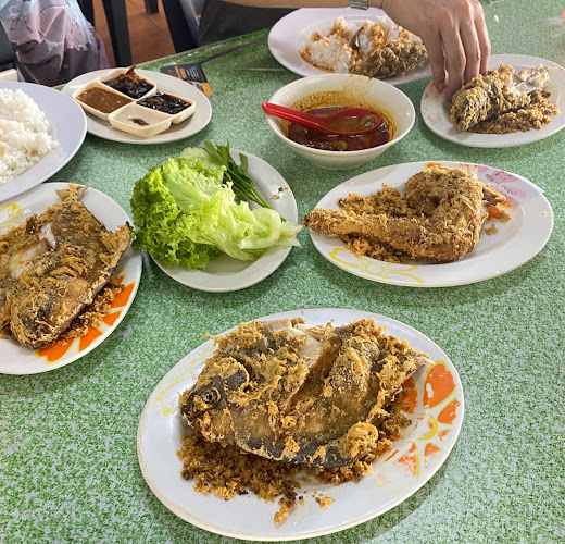 Kedai Bawal Goreng Power! Mercik!