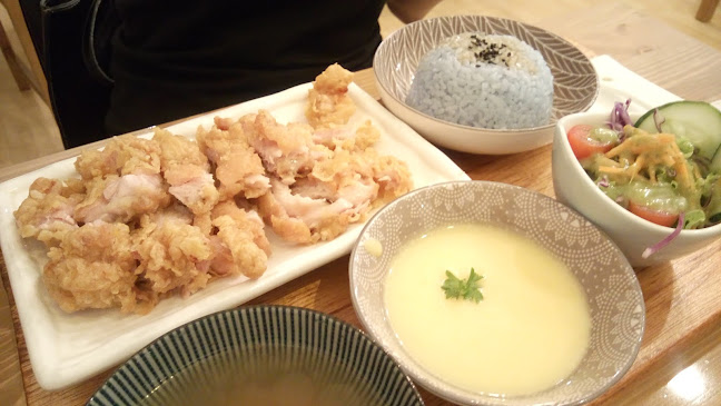 Dreamz Bakery - Gastronomi dan perhotelan