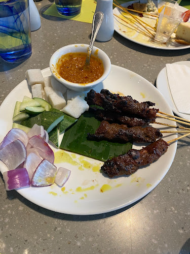 Nipah at EQ - Gastronomi dan perhotelan