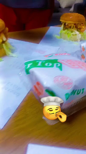 Kak Rock Crispy - Gastronomi dan perhotelan