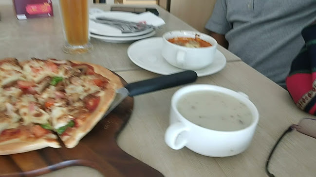 Opinii despre Pizza Hut Restaurant Pauh Jaya în Perai - Gastronomi dan perhotelan