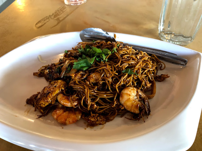 Rafie Cafe, Sibu - Gastronomi dan perhotelan