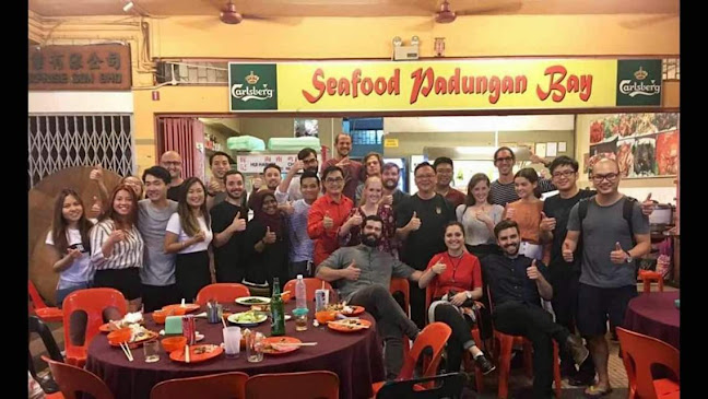 Opinii despre Seafood Padungan Bay Restaurant în Kuching - Gastronomi dan perhotelan