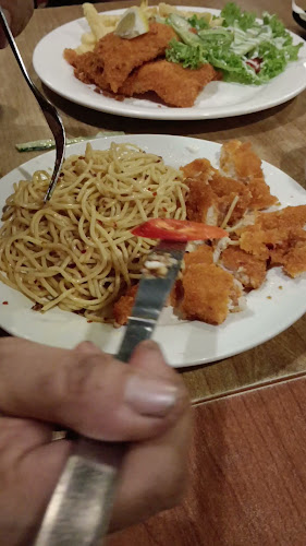 Buddies Cafe And Bar