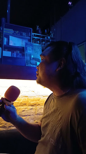 Drinkers' Paradise Bar & Bistro