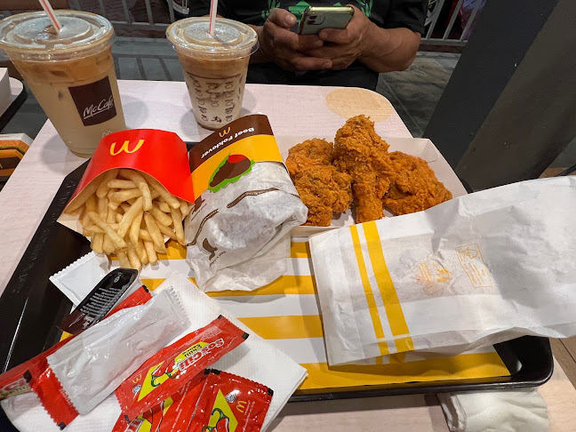 Comentarii opinii despre McDonald's Educity JB DT