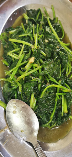 Chia Bee Bah Kut Teh (知味肉骨茶) - Gastronomi dan perhotelan