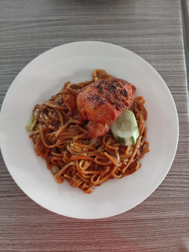 Comentarii opinii despre Warung Kak Yah Nibong