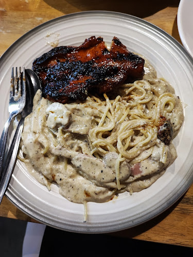 Pusat Perniagaan, Taman Lake View, 34000 Taiping, Perak