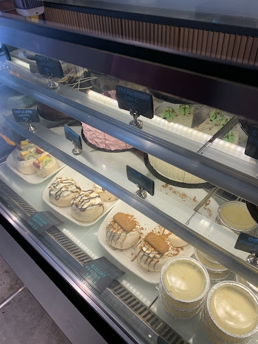 Belly Treats - Gastronomi dan perhotelan