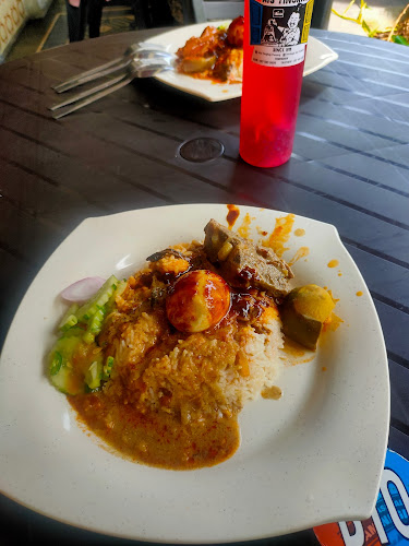 Opinii despre Liga Maju Nasi Dalca Ayam Negro în George Town - Gastronomi dan perhotelan