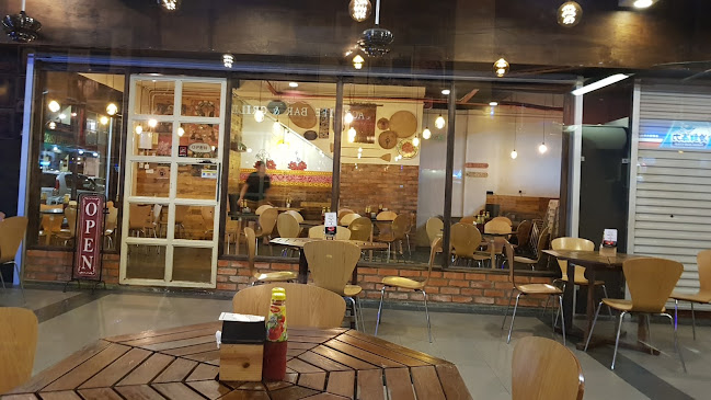 Jacknife Bar & Grill - Gastronomi dan perhotelan