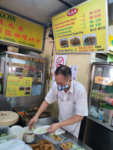 Comentarii opinii despre Medan Selera Jalan Raja Muda Abdul Aziz