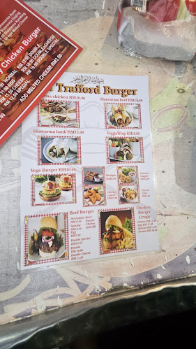 Old Trafford Burger - Gastronomi dan perhotelan